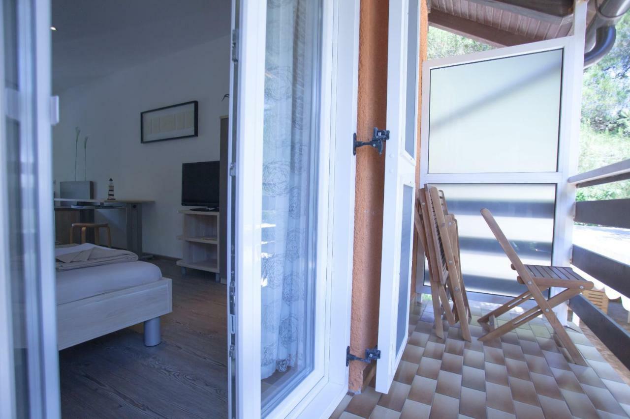 פרמנטורה Studio Apartment - Seaview מראה חיצוני תמונה