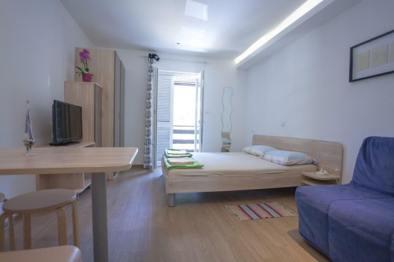 פרמנטורה Studio Apartment - Seaview מראה חיצוני תמונה